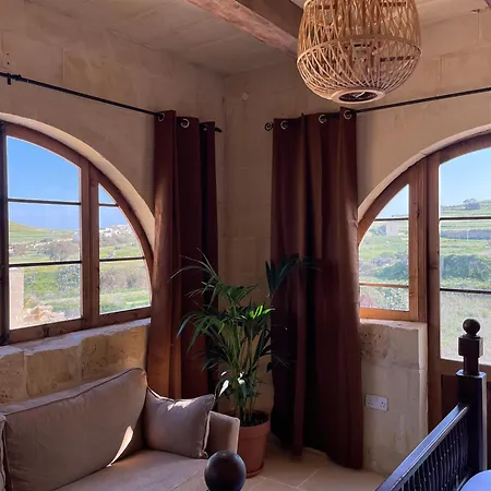 Guest house Soluna Boutique 4*