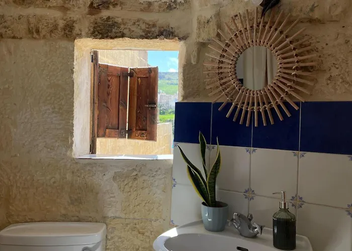 Soluna Boutique Għasri