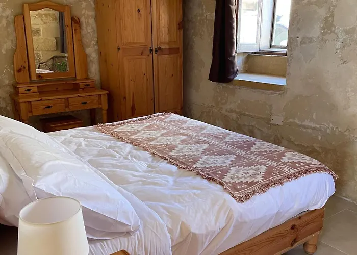 Gasthuis Soluna Boutique Għasri