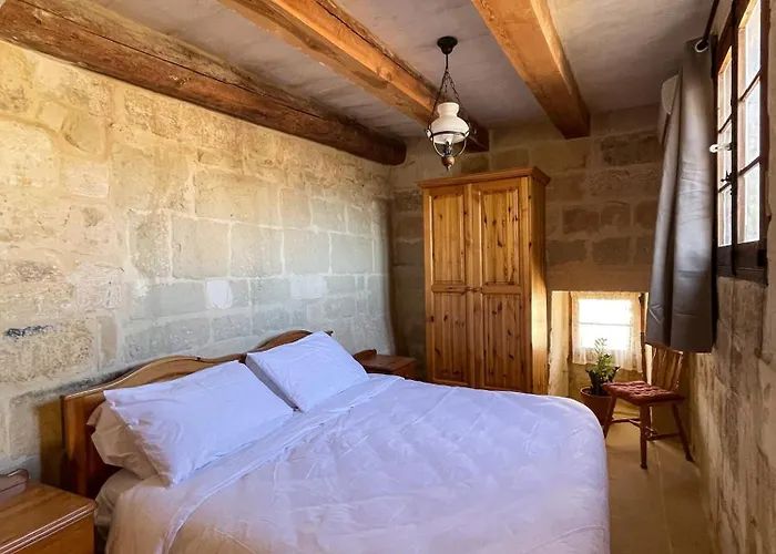 Gasthuis Soluna Boutique Għasri