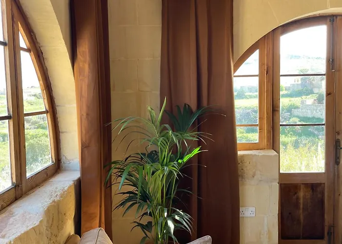 Soluna Boutique Għasri