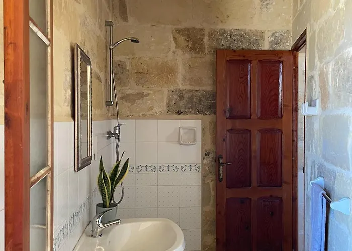 Soluna Boutique Għasri