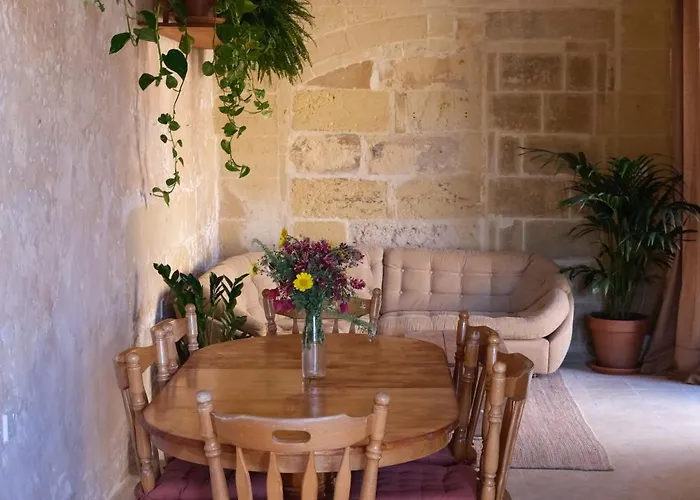 Soluna Boutique Għasri