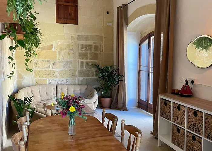 Soluna Boutique Għasri